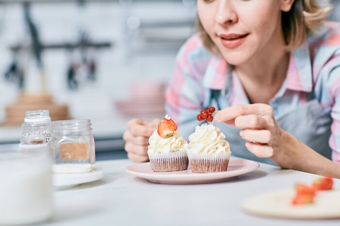 DIY Cupcakes - unique birthday gifts for sister