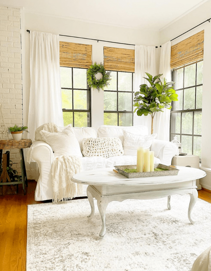 Farmhouse Decor On A Budget