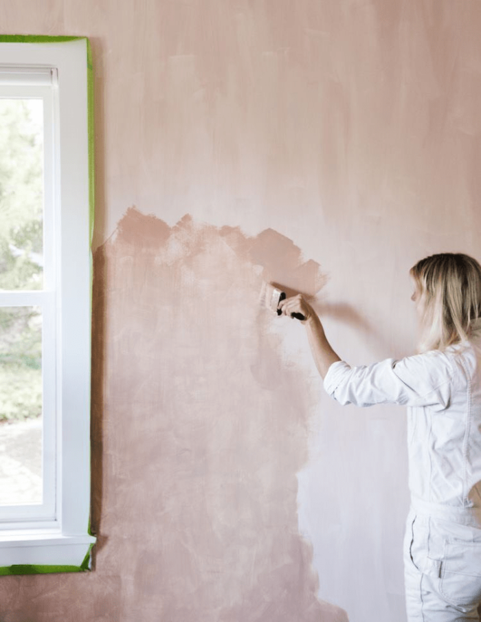 Paint the walls in Farmhouse decor on a tight budget