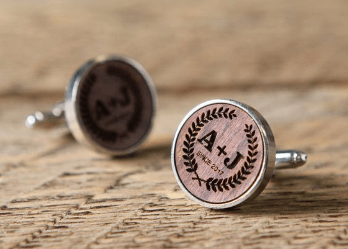 thoughtful 5 year wedding anniversary gift cufflinks