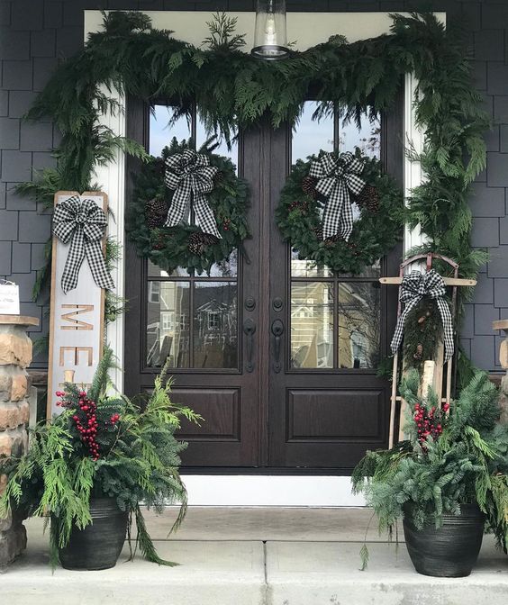 outdoor Christmas decor Simple and natural style