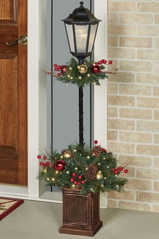 Outdoor Christmas Decor