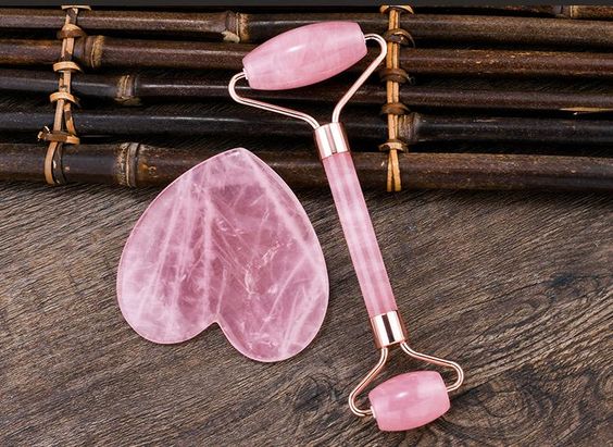 Valentine's day gift for her with A heart-shaped rose quartz gua sha