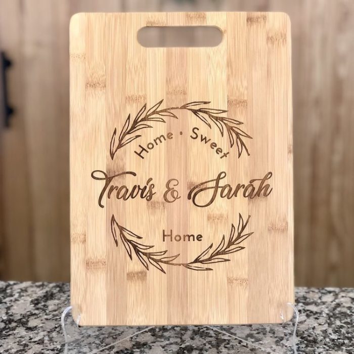 Give Personalized Cutting Boards As Luxury Wedding Gifts For Couples 