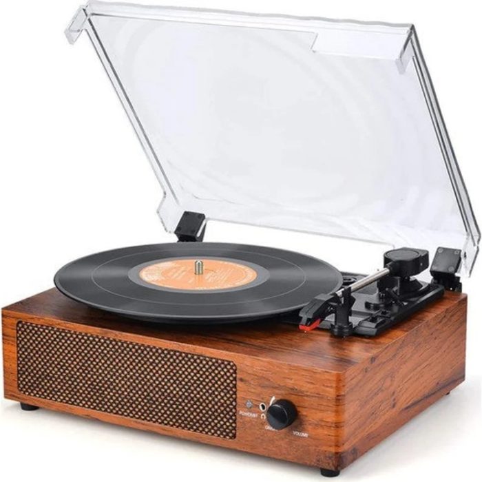 give Bluetooth Turntable as useful wedding gifts for couples