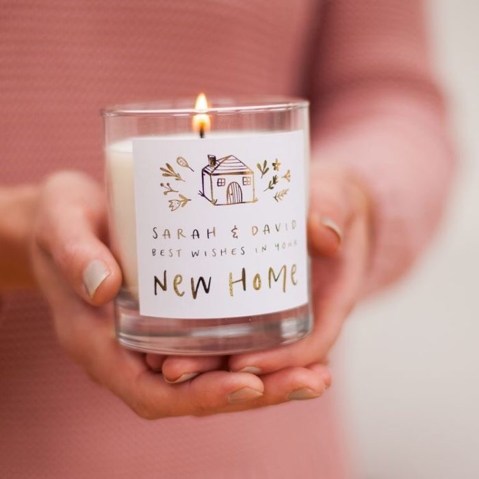 give Personalized candles as a gift to congratulate couples on a new family