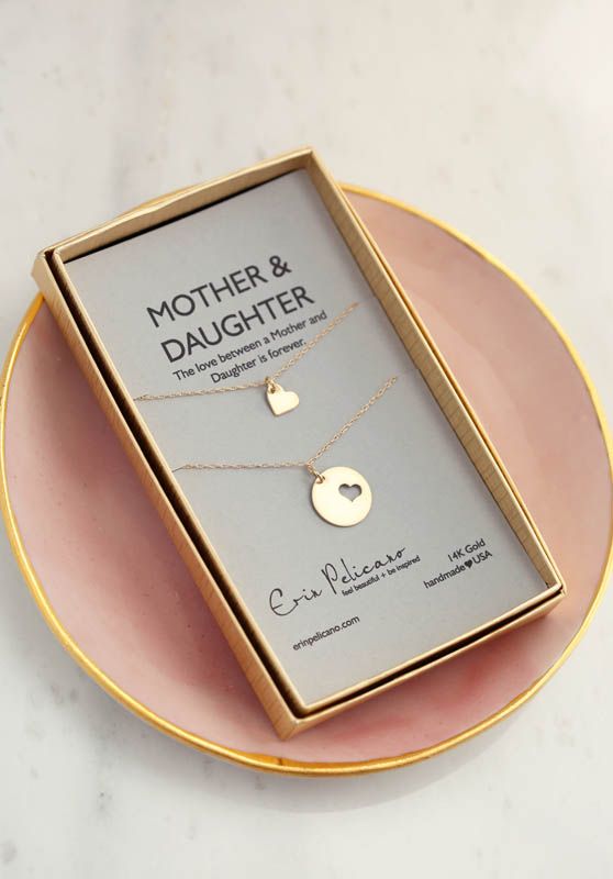 Mother-Daughter Necklace: Best Interesting Gifts For Mom