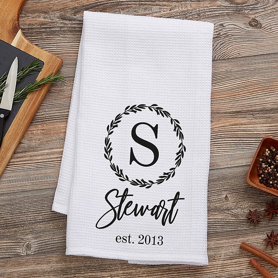 give Personalized Towels as personalized wedding gifts