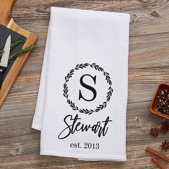 Personalized Towels As Personalized Wedding Gift Ideas