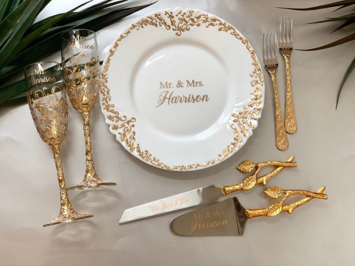 Wedding Dish As Personalized Wedding Gifts On Special Day