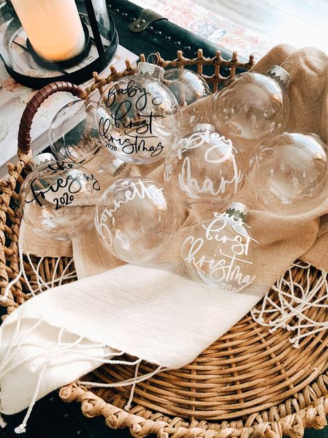Stunning personalized gifts for sister - Christmas ornaments