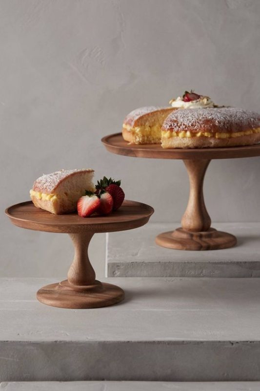 cake stand - Unique gifts for sister-in-law