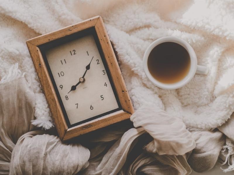 Clock as a modern gift by year for 1st Wedding Anniversary