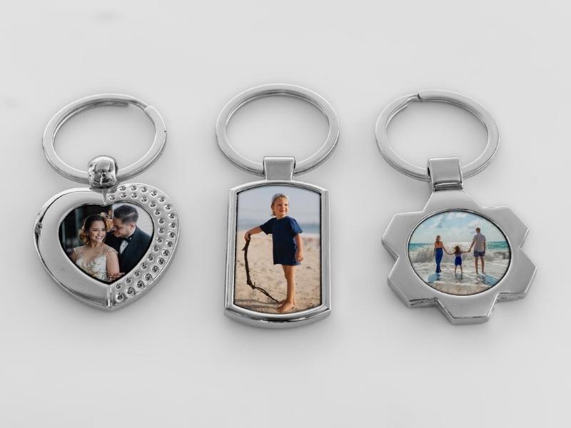 Aluminum Photo Keyrings for the 10 year anniversary gift for couple