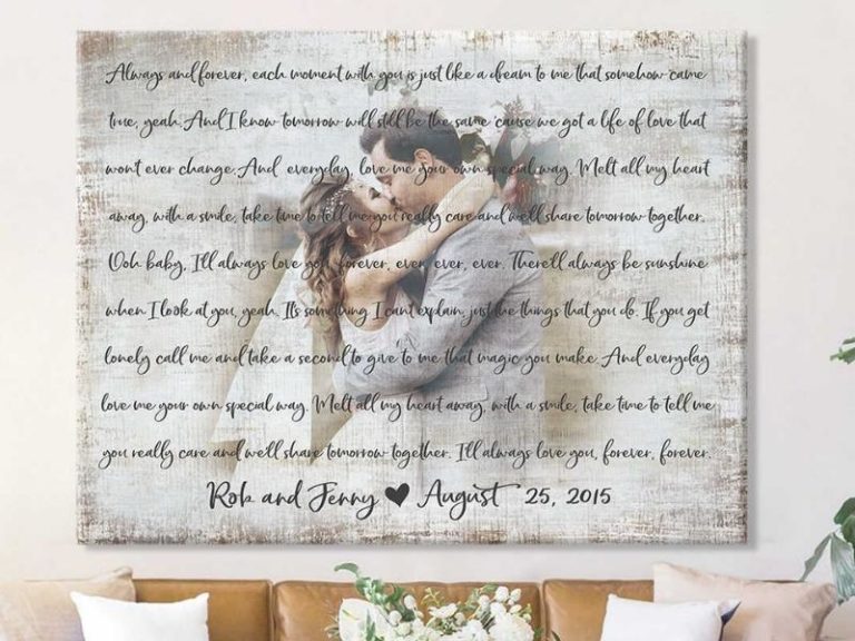 53 Best Anniversary Gifts For Her Make She Feel Loved (2024)