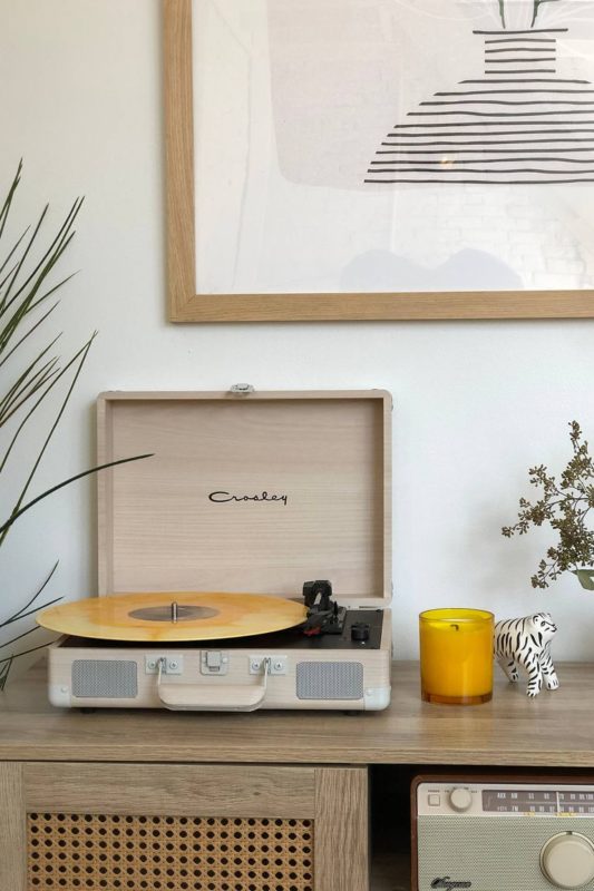 Best Gift For Boyfriend On Valentine'S Day - Washed Wood Cruiser Bluetooth Record Player