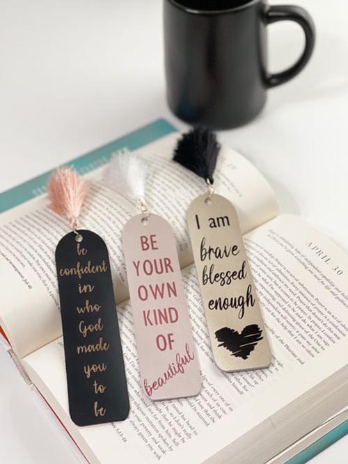Bookmarks for best friend valentine's day gifts. Source: Pinterest photo