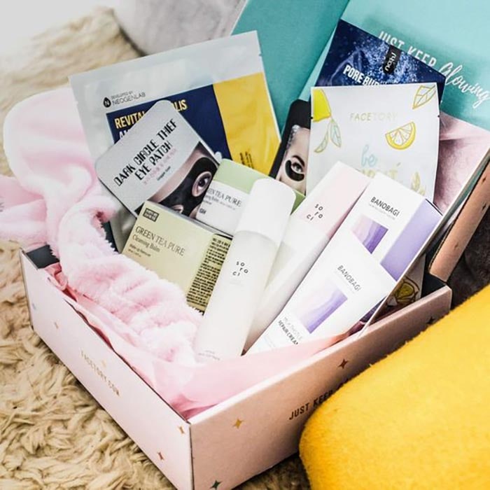 High-End Sheet Mask Box. Pinterest Photo