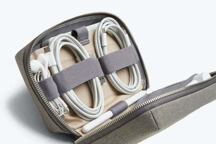 perfect gift for dad on Valetine's day - Tech Kit by Bellroy