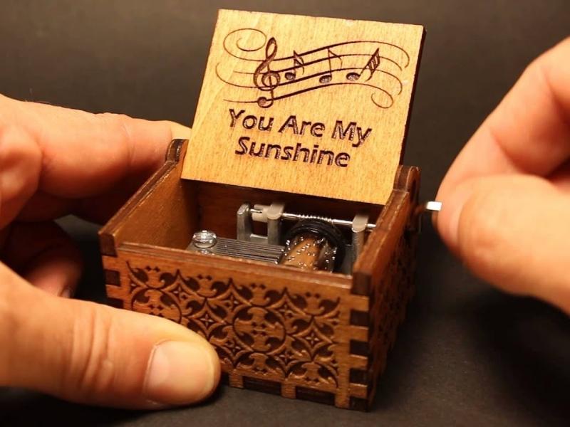 Music Box for anniversary gifts for girlfriend