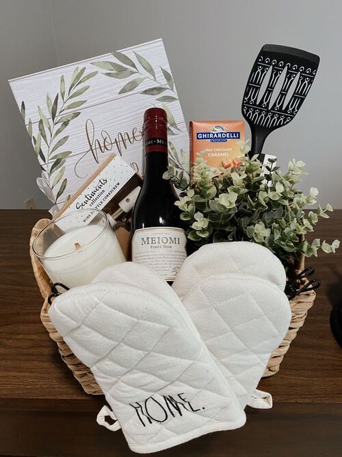 Gift basket: lovely Mother's Day gift for single mom