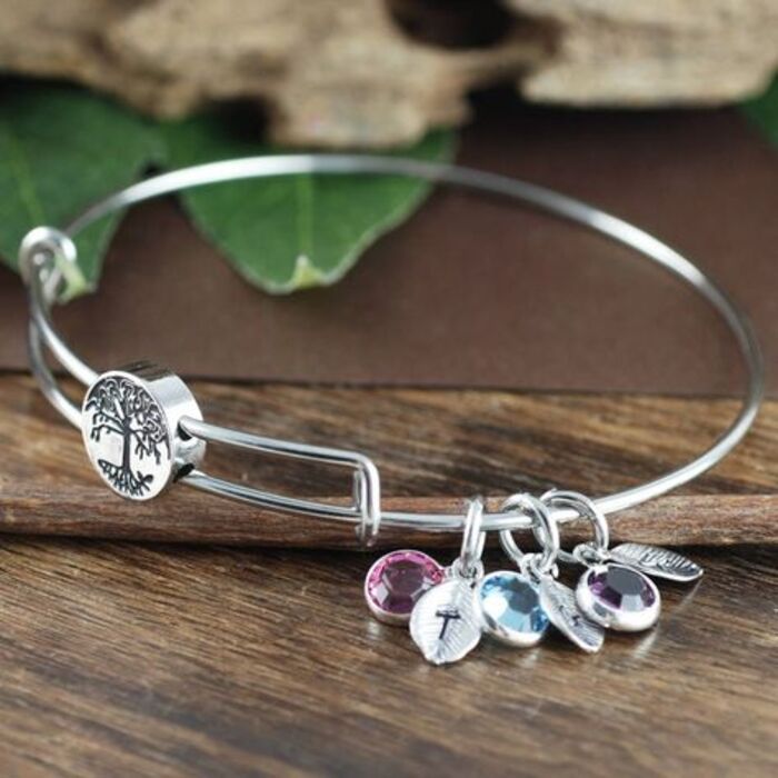 Custom charming bracelet for expecting moms