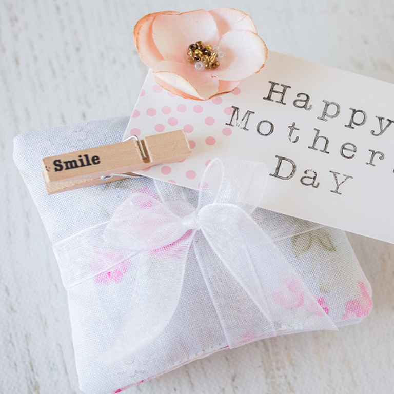 40 Homemade Mother's Day Gift Ideas