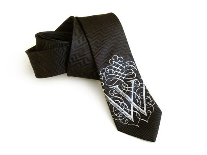 Customized initial tie for husband. Pinterest photo