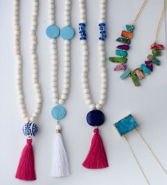 Handcrafted beaded necklaces: easy gifts for mom