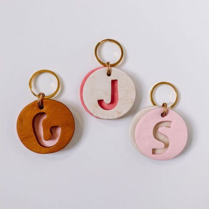 Clay keychains as DIY Christmas gifts for mom