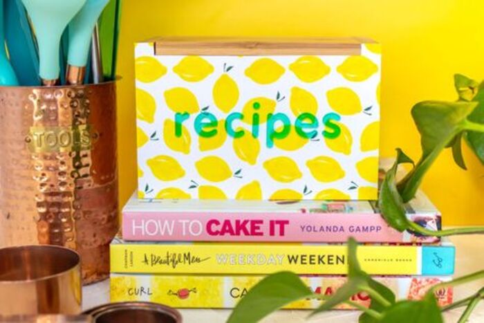 Recipe boxes as creative Mother's Day craft ideas