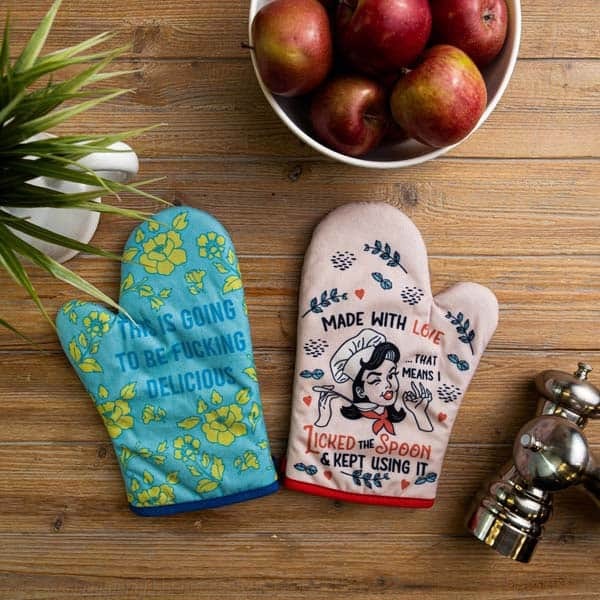 last minute Mother's Day gifts as Funny Heat Resistant Oven Mitt