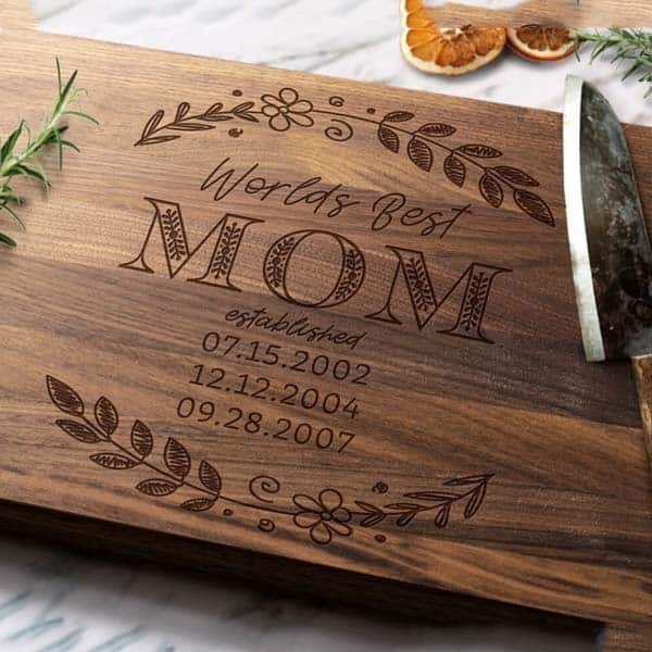 last minute Mother's Day gifts as Engraved Cutting Board