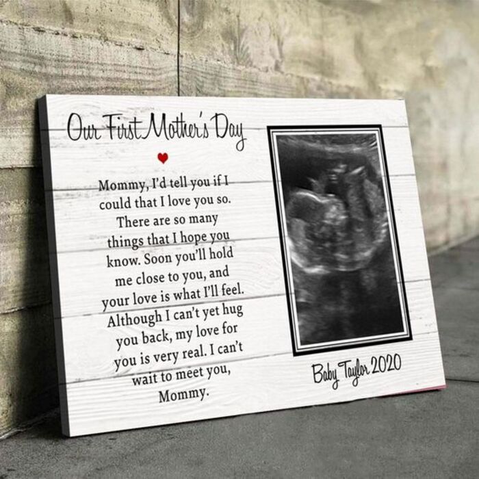 Sonogram Prints As The Best Baby Shower Gifts For Mom