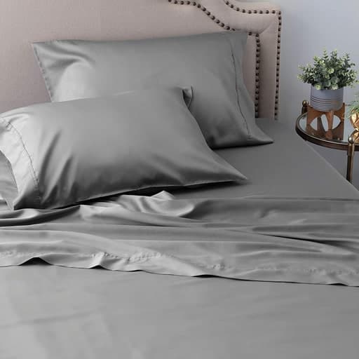 College Graduation Gifts For Her - New Sheets For Her Adult Apartment