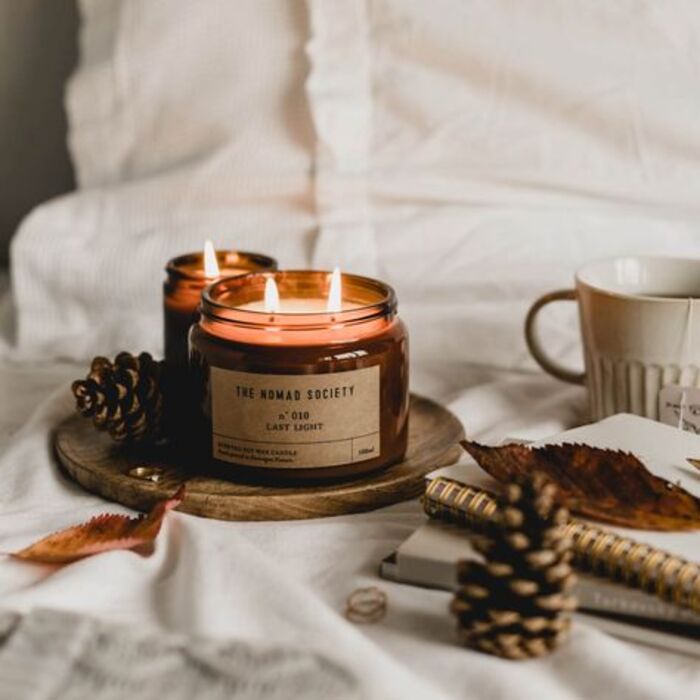 Scented candles the best wedding gifts for young couples