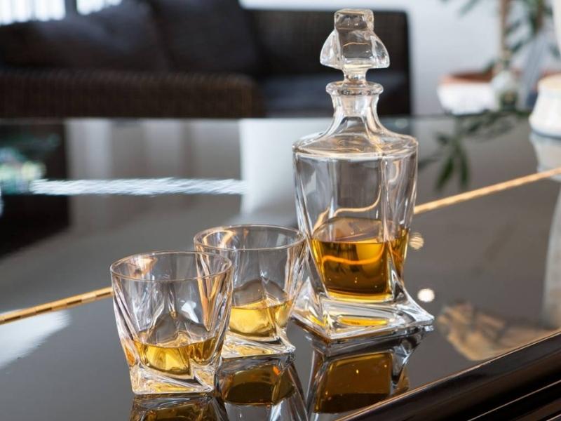 Crystal Decanter Set for 15 year anniversary ideas for him