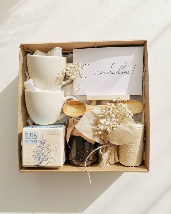 Gifts For Female Coworkers - Mini Tea Gift Set