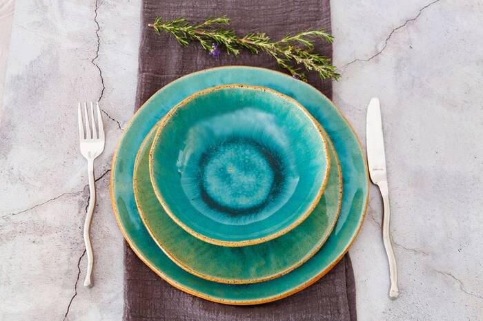 Dinnerware Set - Last Minute Wedding Gift Ideas