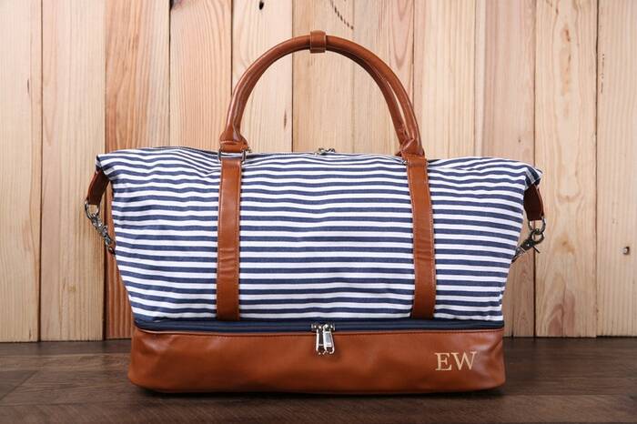 Lovely Weekender Bag - wedding gift ideas last minute. 