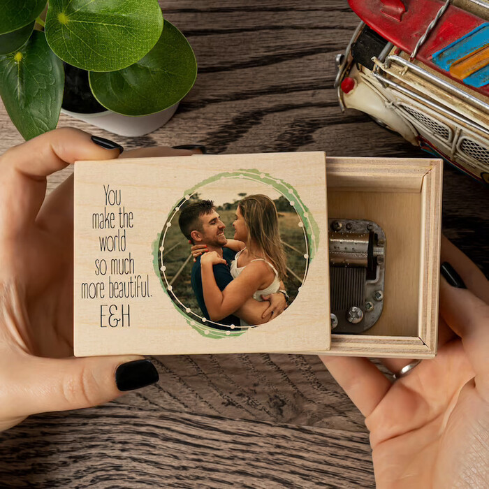 A Fantastic Music Box - wedding gift ideas last minute.