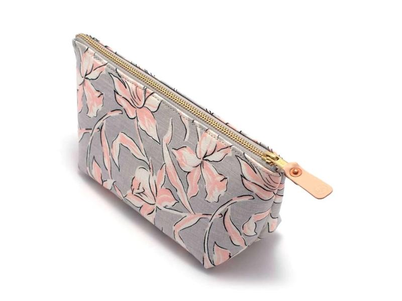 Floral Makeup Clutch For The Gifts For Maid Of Honor On Wedding Day