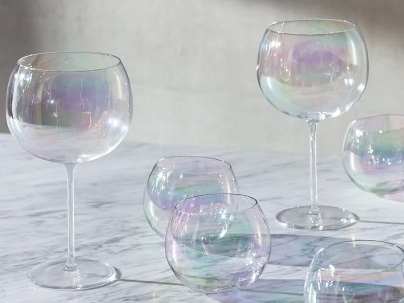 Bubble Glasses for gift ideas for bridesmaids on wedding day