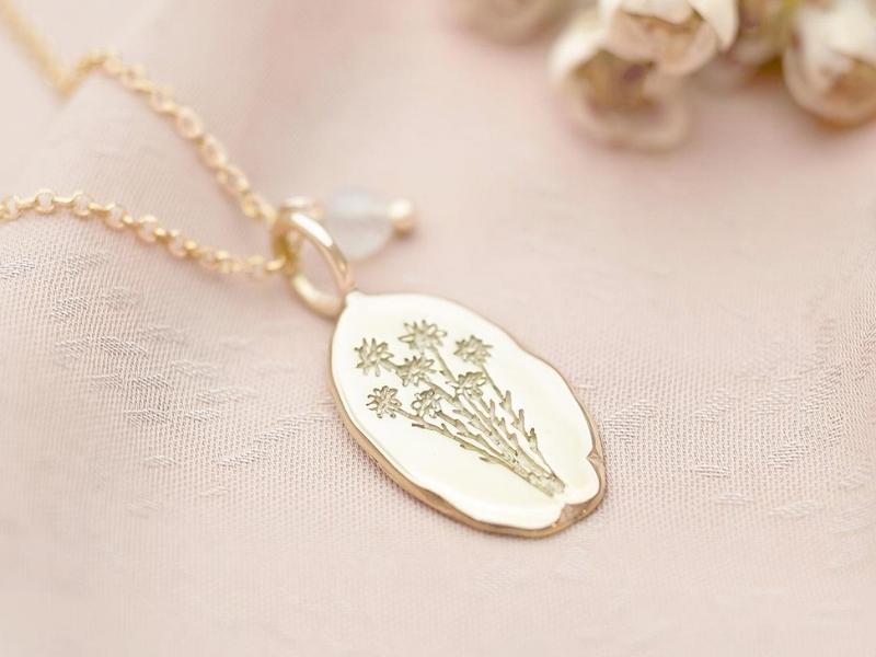 Birth Flower Necklaces for gifts for bridesmaid on wedding day