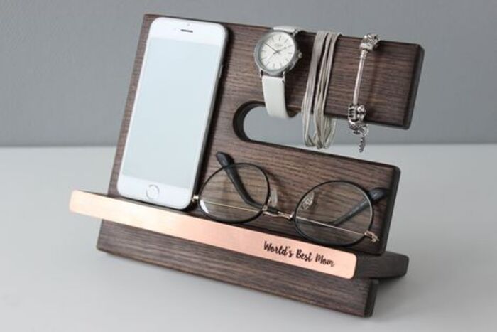 Docking Station For A Cool Diy Gift For Her