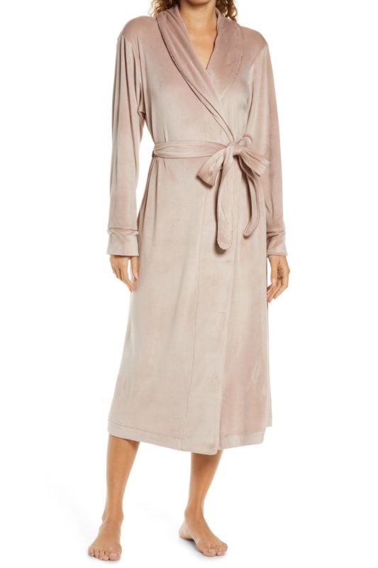 Velour Robe: Best Luxury Gifts For Her