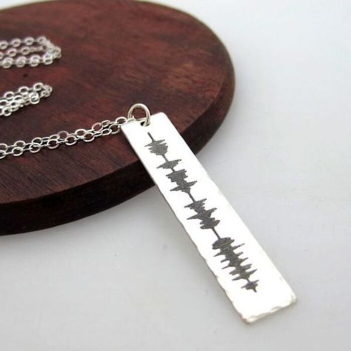 Soundwave Necklace As A Unique Gift For Girlfriend