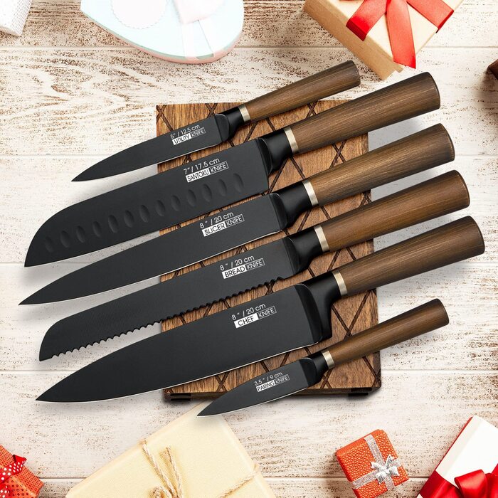 Knife Set - wedding gift ideas for couples who already live together. Image via Pinterest.