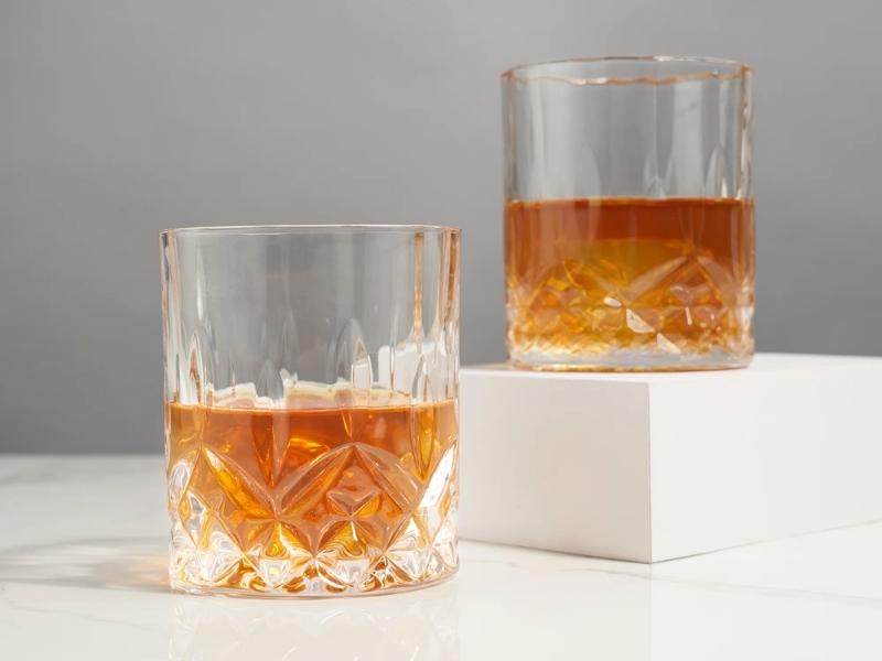 Crystal Whiskey Glass For Great Last Minute Anniversary Gifts 