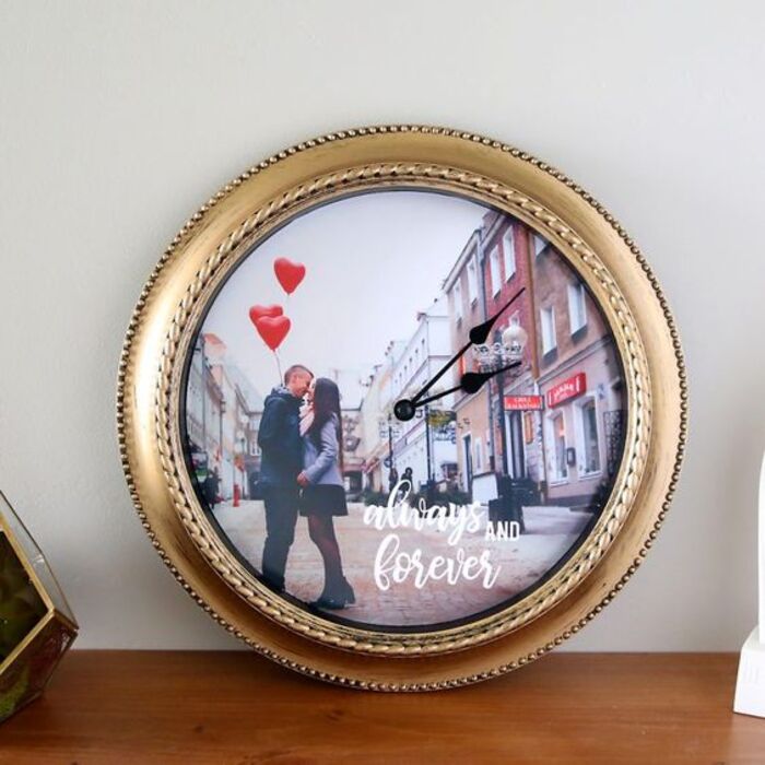 Romantic photo clock: Homemade gifts for girls